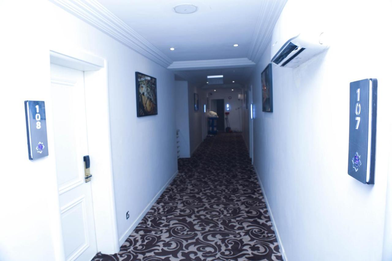 Summerset Continental Hotel Gana Mobushipe Dış mekan fotoğraf
